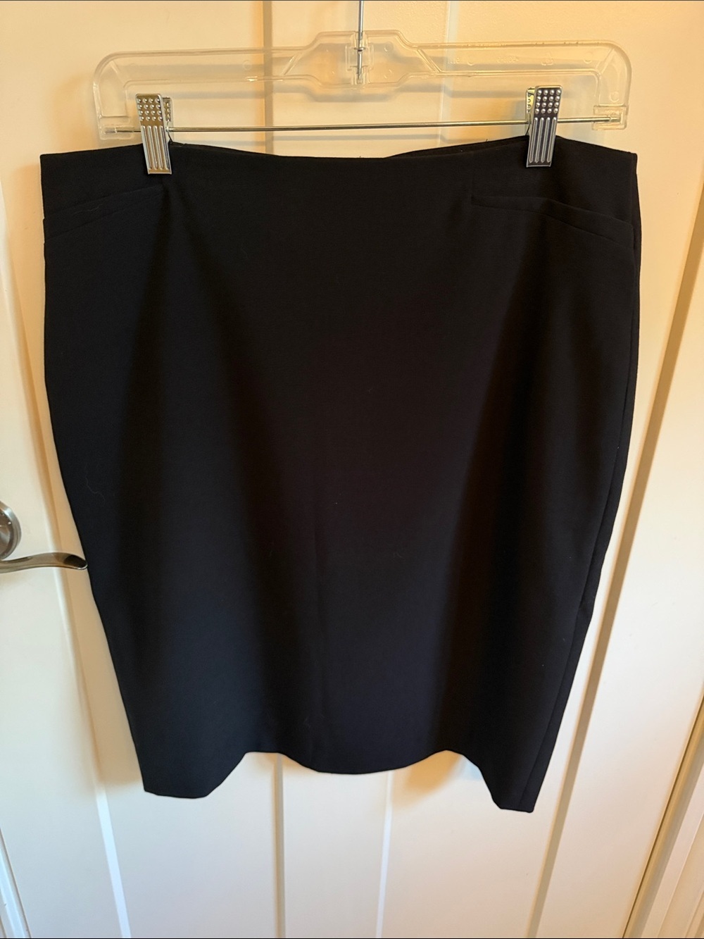 Femme Classic Black Women's Pencil Skirt, Made in Canada, size 10